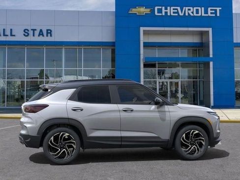 New 2025 Chevrolet TrailBlazer RS w/ Convenience Package image 9