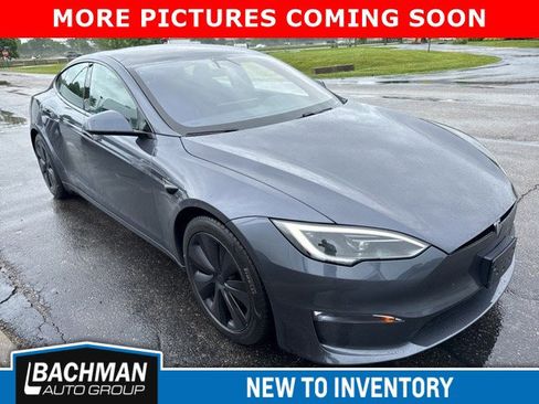 Used 2022 Tesla Model S Plaid AWD/4WD image 2