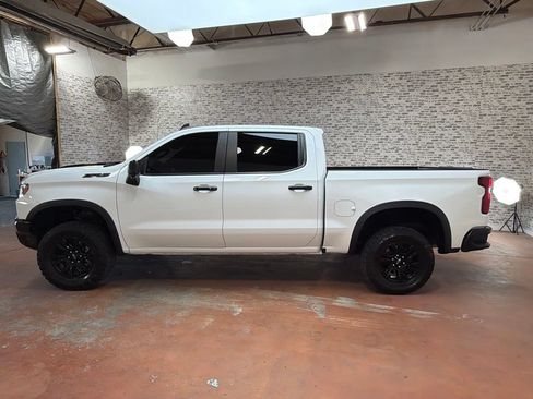 Used 2024 Chevrolet Silverado 1500 ZR2 w/ Technology Package AWD/4WD image 4
