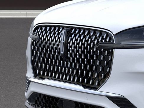 New 2026 Lincoln Aviator Reserve AWD/4WD image 17