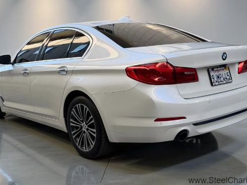 Used 2018 BMW 530i image 3