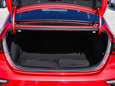 Used 2019 Kia Forte LXS image 27