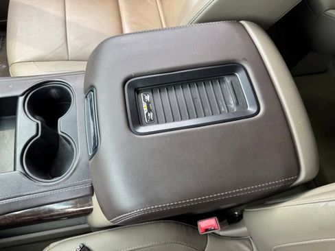 Used 2016 Chevrolet Tahoe LT RWD image 21