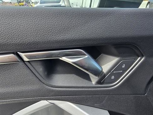 New 2025 Audi Q3 2.0T Premium image 21