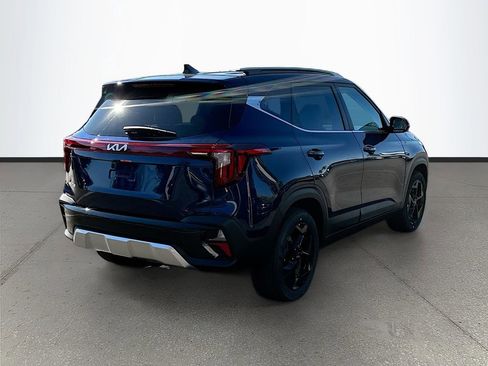 New 2026 Kia Seltos EX FWD image 7