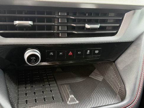Certified 2025 Ford Explorer ST AWD/4WD image 30