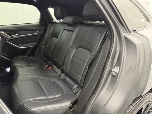 Used 2021 Jaguar F-PACE R-Dynamic S AWD/4WD image 44