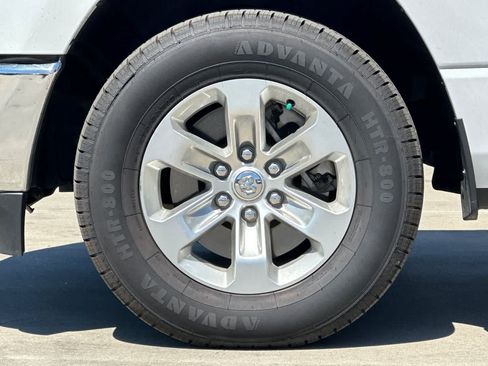 Used 2024 RAM 1500 Laramie AWD/4WD image 12