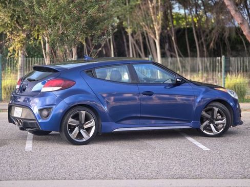 Used 2014 Hyundai Veloster Turbo FWD image 7