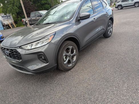 Used 2025 Ford Escape ST-Line Select AWD/4WD image 4