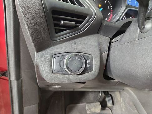 Used 2015 Ford Escape SE AWD/4WD image 27
