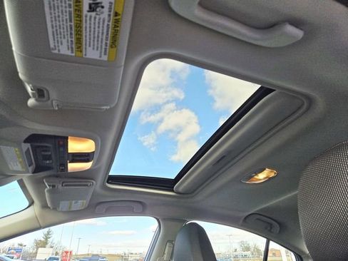 Used 2023 Subaru Impreza Premium image 6