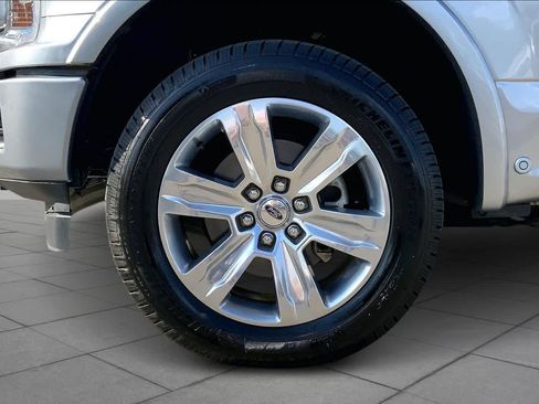 Used 2020 Ford F150 Platinum w/ Equipment Group 701A Luxury image 11