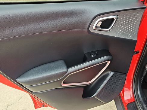 Used 2024 Kia Soul LX w/ Option Group 015 image 26