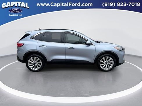 Certified 2022 Ford Escape Titanium w/ Titanium Elite Package image 9