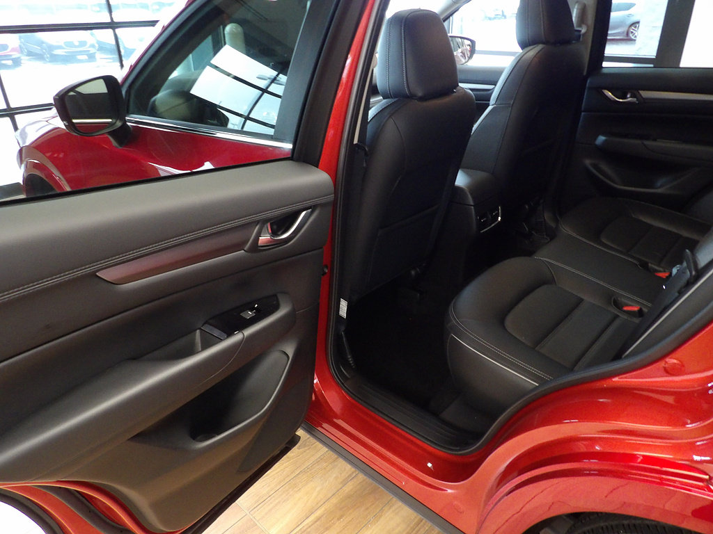 Certified 2025 MAZDA CX-5 AWD 2.5 S w/ Preferred Package image 18