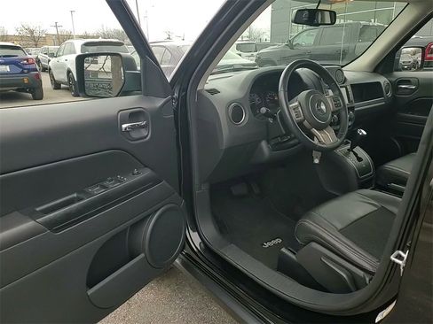 Used 2016 Jeep Patriot 75th Anniversary w/ Power Value Group image 20