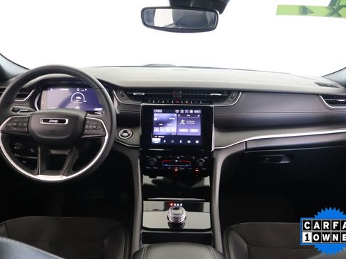 Used 2024 Jeep Grand Cherokee L Laredo image 15