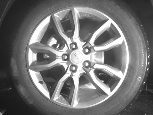 Used 2024 GMC Terrain SLT image 12