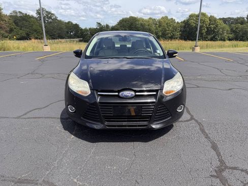 Used 2012 Ford Focus SEL FWD image 4