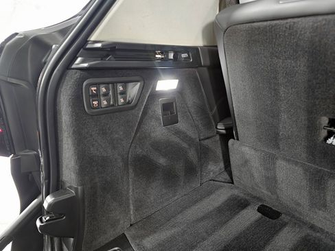 Used 2024 BMW X7 xDrive40i image 17