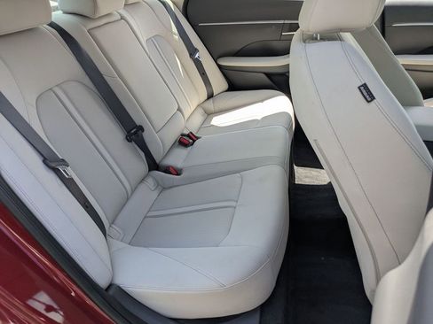 Used 2025 Hyundai Sonata SEL FWD image 27