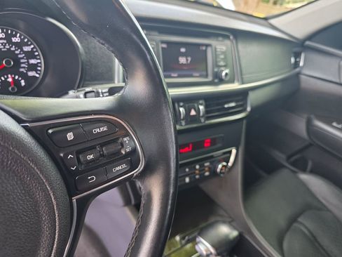 Used 2016 Kia Optima EX image 23