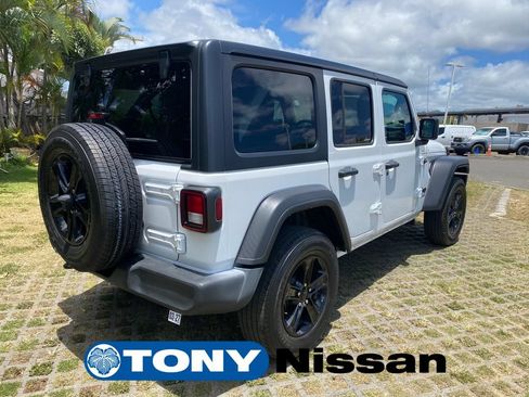 Used 2022 Jeep Wrangler Unlimited Sport AWD/4WD image 25