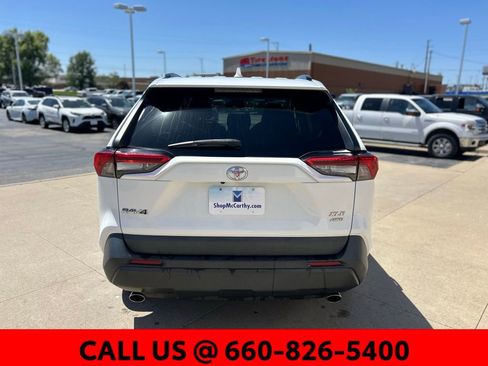 Used 2021 Toyota RAV4 XLE w/ Carpet Mat Package (TMS) image 7