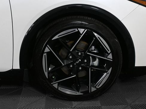 Used 2025 Kia K4 GT-Line FWD image 34