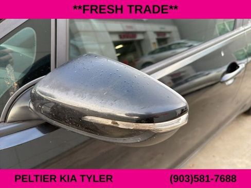 Used 2017 Kia Forte LX image 6