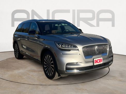 Used 2022 Lincoln Aviator Reserve image 4