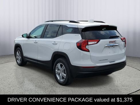Used 2022 GMC Terrain SLE w/ Driver Convenience Package image 5