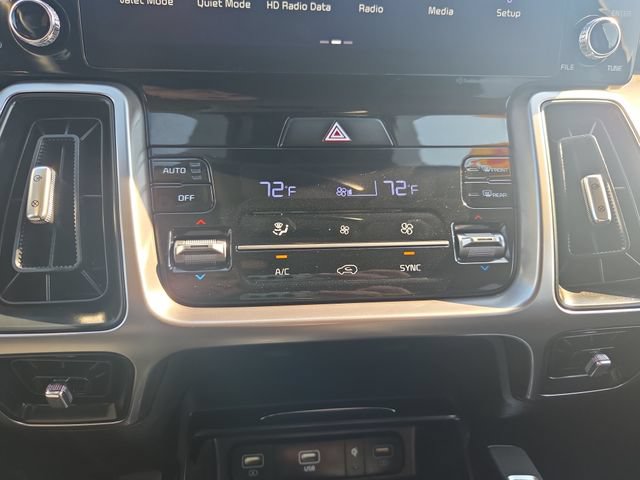 Certified 2023 Kia Sorento EX FWD image 24