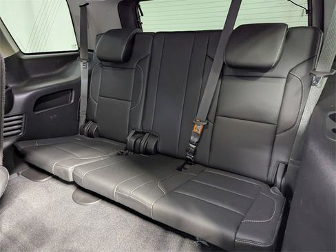 Used 2020 GMC Yukon SLT w/ Premium Edition image 9