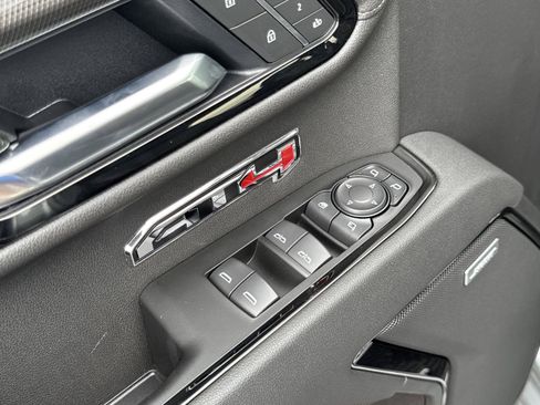 New 2026 GMC Sierra 1500 AT4 w/ AT4 Premium Package AWD/4WD image 16