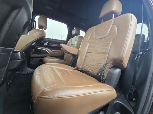 Used 2021 Kia Telluride SX w/ SX Prestige Package image 14