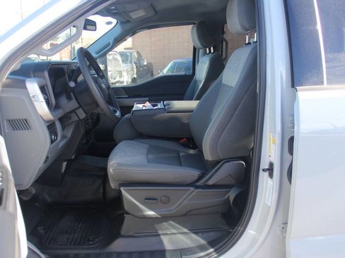 Used 2025 Ford F350 XLT w/ Black Appearance Package image 35