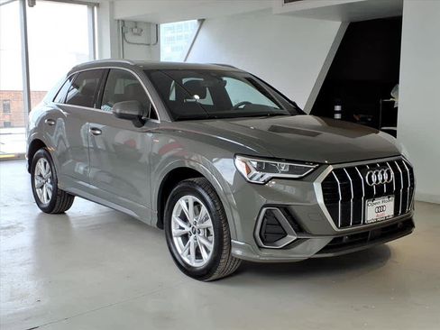 Certified 2025 Audi Q3 2.0T Premium Plus w/ Premium Plus Package image 3