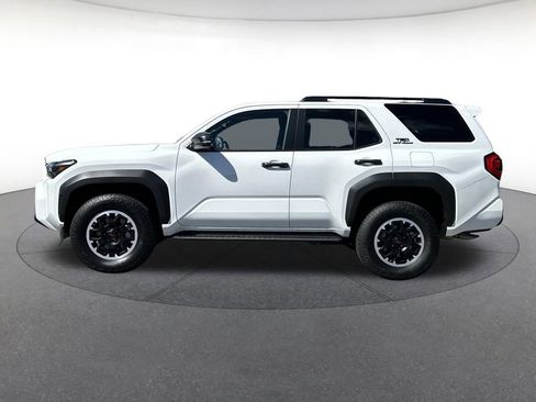 Used 2025 Toyota 4Runner TRD Off-Road image 2