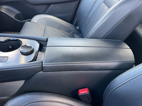 Used 2021 Nissan Rogue Platinum image 13