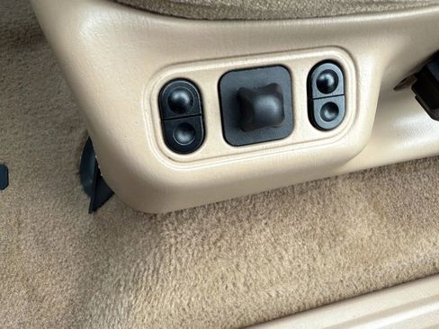 Used 1998 Ford Expedition 4WD image 14