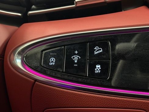 Used 2025 Genesis GV70 2.5T w/ Sport Prestige Package image 13