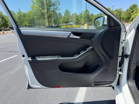 Used 2017 Volkswagen Jetta S FWD image 11