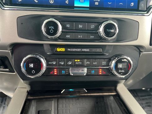 Used 2022 Ford F350 Lariat w/ Lariat Ultimate Package image 26