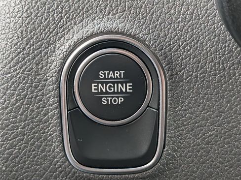 Used 2025 Mercedes-Benz Sprinter 2500 image 21