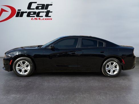 Used 2022 Dodge Charger SXT image 3