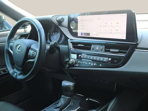 Used 2024 Lexus ES 350 F Sport w/ Accessory Package (Z2) FWD image 19
