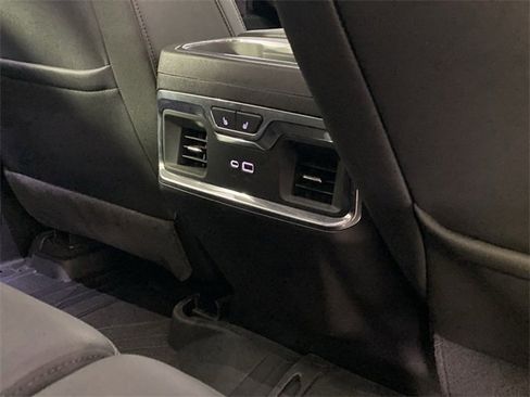 Certified 2024 Chevrolet Silverado 2500 LTZ w/ LTZ Convenience Package image 28