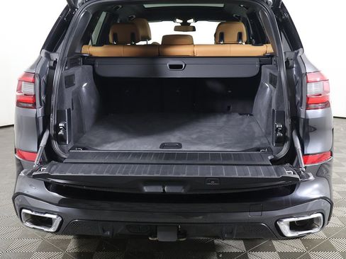 Used 2022 BMW X5 xDrive40i AWD/4WD image 17